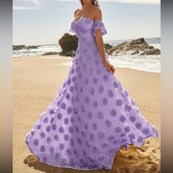Luxe Lilac purple off shoulder Applique party formal evening wedding dress - Picture 5 of 7